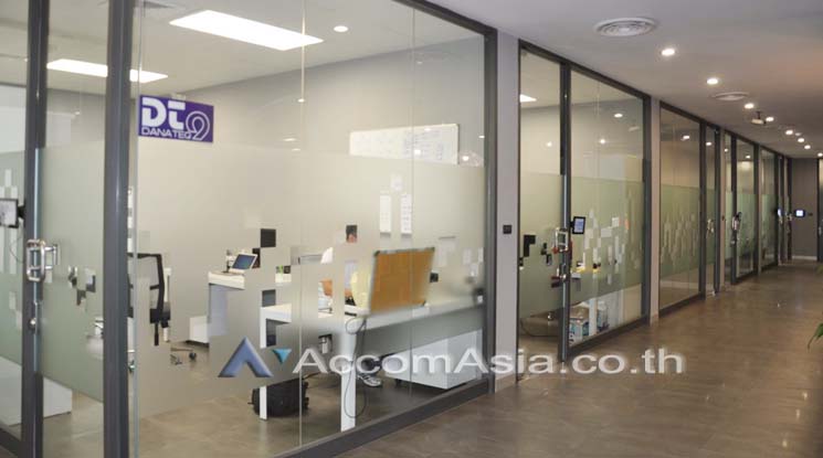 1  Office Space For Rent in Sukhumvit ,Bangkok BTS Asok at RSU Tower Serviced Office AA14019